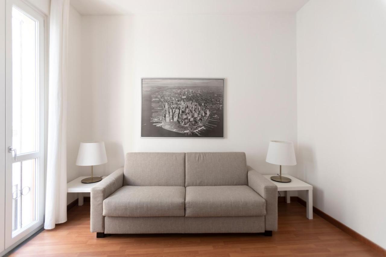Brera - Fiori Chiari Charme Apartment Milan Room photo