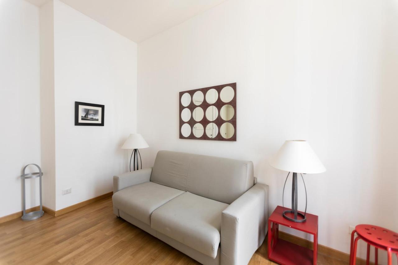 Brera - Fiori Chiari Charme Apartment Milan Exterior photo