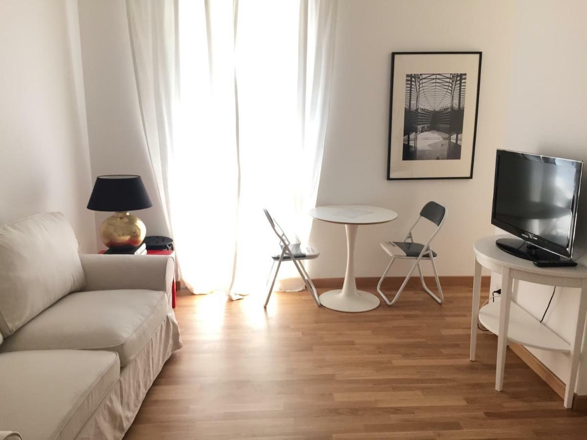 Brera - Fiori Chiari Charme Apartment Milan Exterior photo